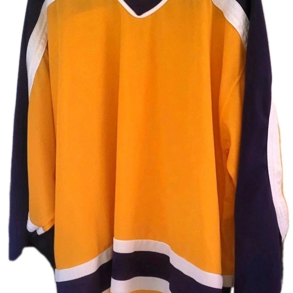 Authentic CCM Los Angeles Kings Vintage Hockey LA Kings Yellow Retro 2XL Blank